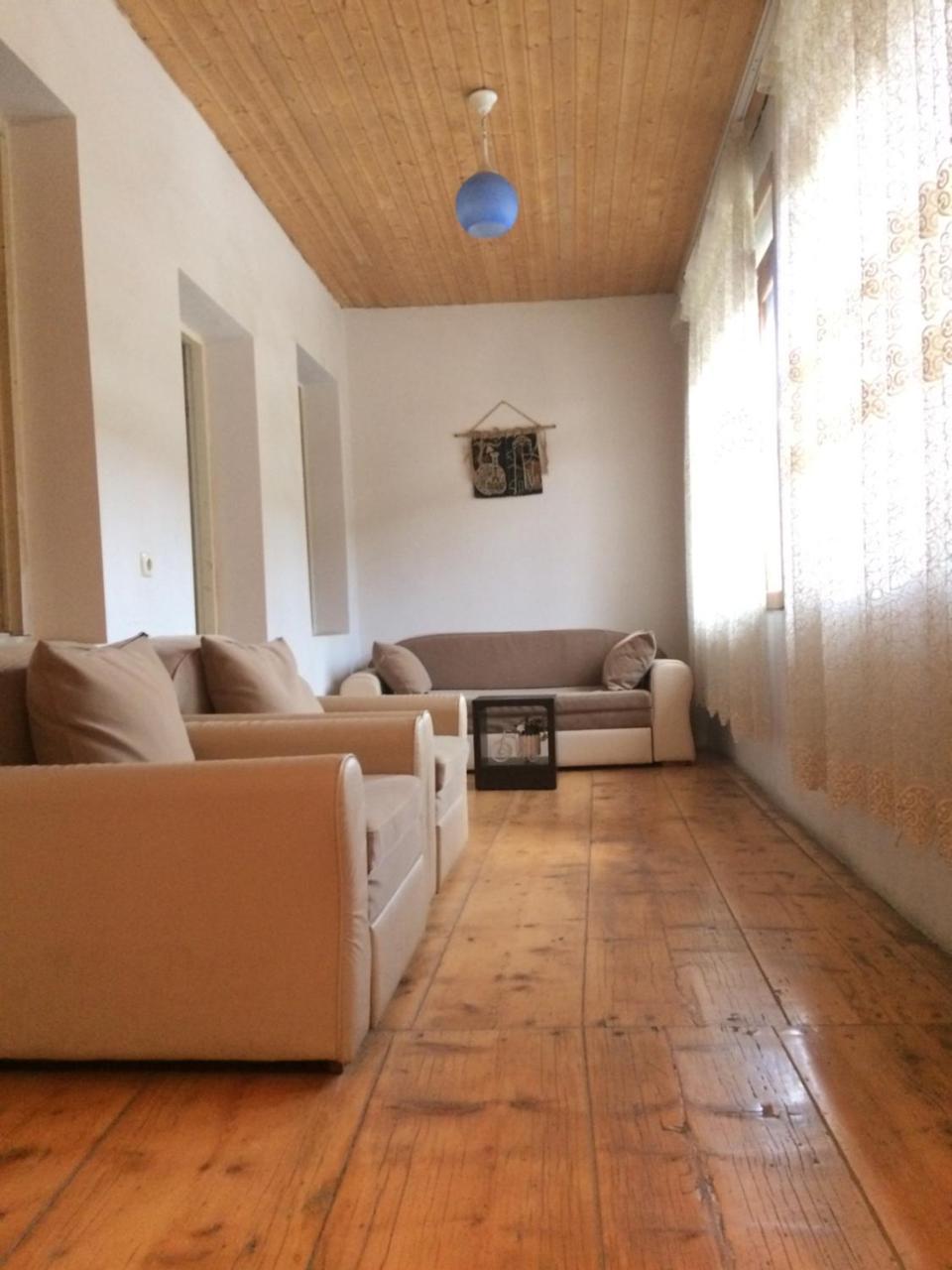 Guest House Lela Mestia Exterior foto