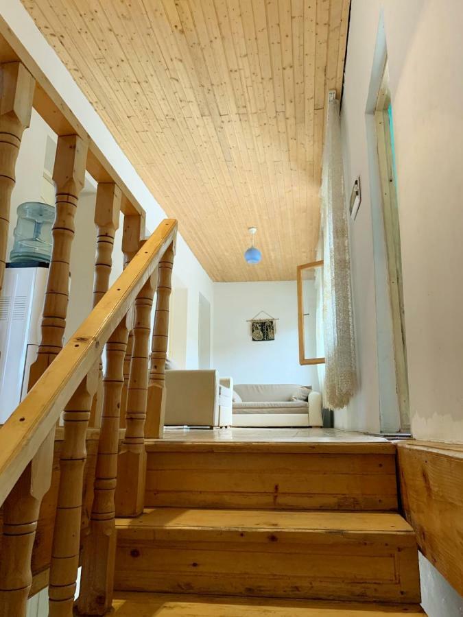 Guest House Lela Mestia Exterior foto